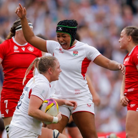 Sadia Kabeya (rear) is delighted after Alex Matthews (front) goes over to score England’s third try.