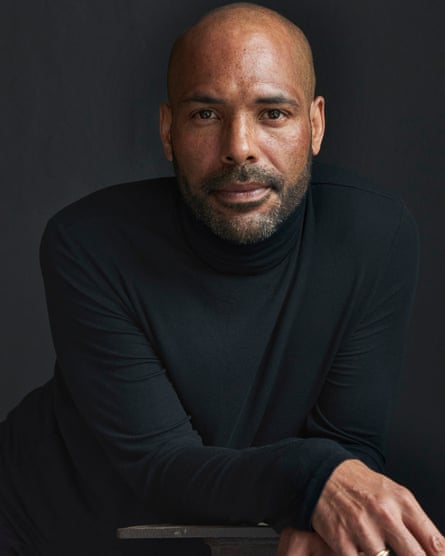 Benoit Swan Pouffer
