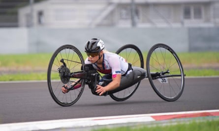 Oksana Masters winning gold in the road race at the 2020 Tokyo Paralympics
