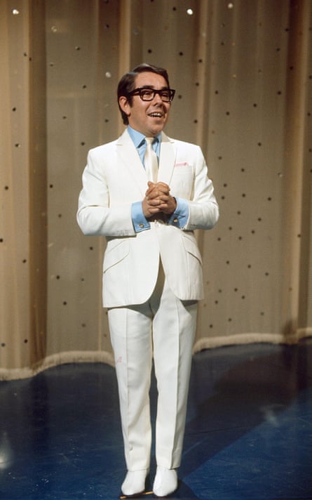 From Pringle to new Gucci: Ronnie Corbett, unlikely style icon | Men's  fashion | The Guardian