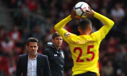 Watford’s manager, Marco Silva, watches as José Holebas takes a during the match against Southampton.