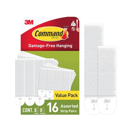 Command Picture Hanging Strips, Value Pack – 8 Pairs of Medium (16 Strips), 8 Pairs of Large (16 Strips)