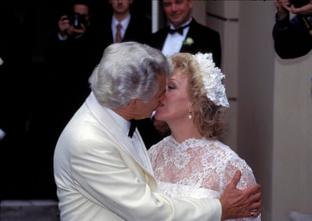 Bob Hawke and Blanche d’Alpuget were married in 1995 in Sydney.