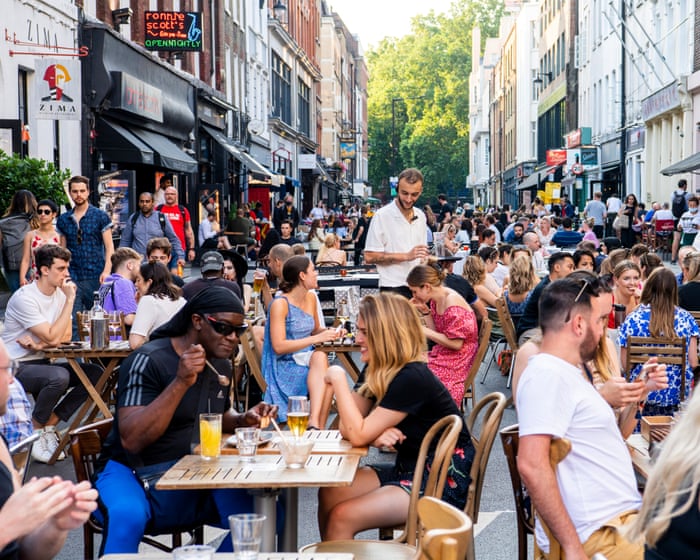 London mayor to override opposition to outdoor dining in Soho next summer