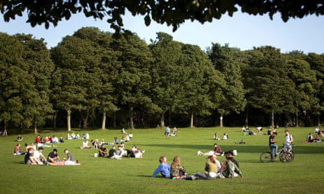 Joggers and drinkers: what a day in the life of a Leeds park tells us about  modern Britain | Access to green space | The Guardian