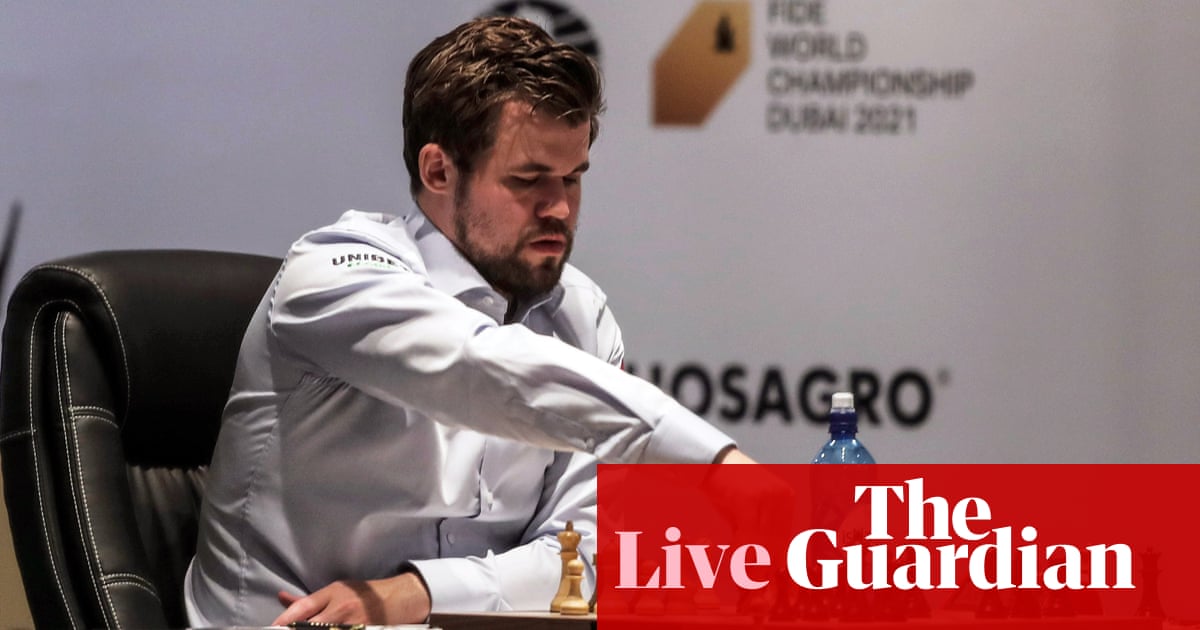 Magnus Carlsen contra Ian Nepomniachtchi: Juego de campeonato mundial de ajedrez 8 - En Vivo!