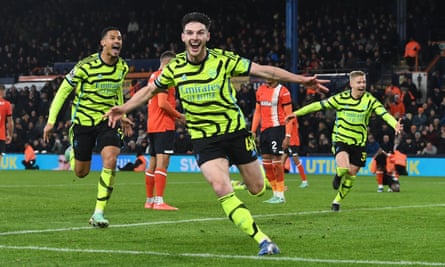 Declan Rice celebrates scoring for Arsenal against Luton on 5 December 2023.