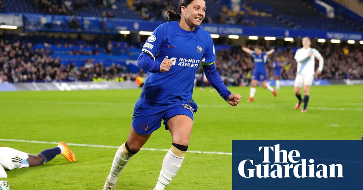 Софи ДауниФутболистките са три до шест пъти по склонни да получат