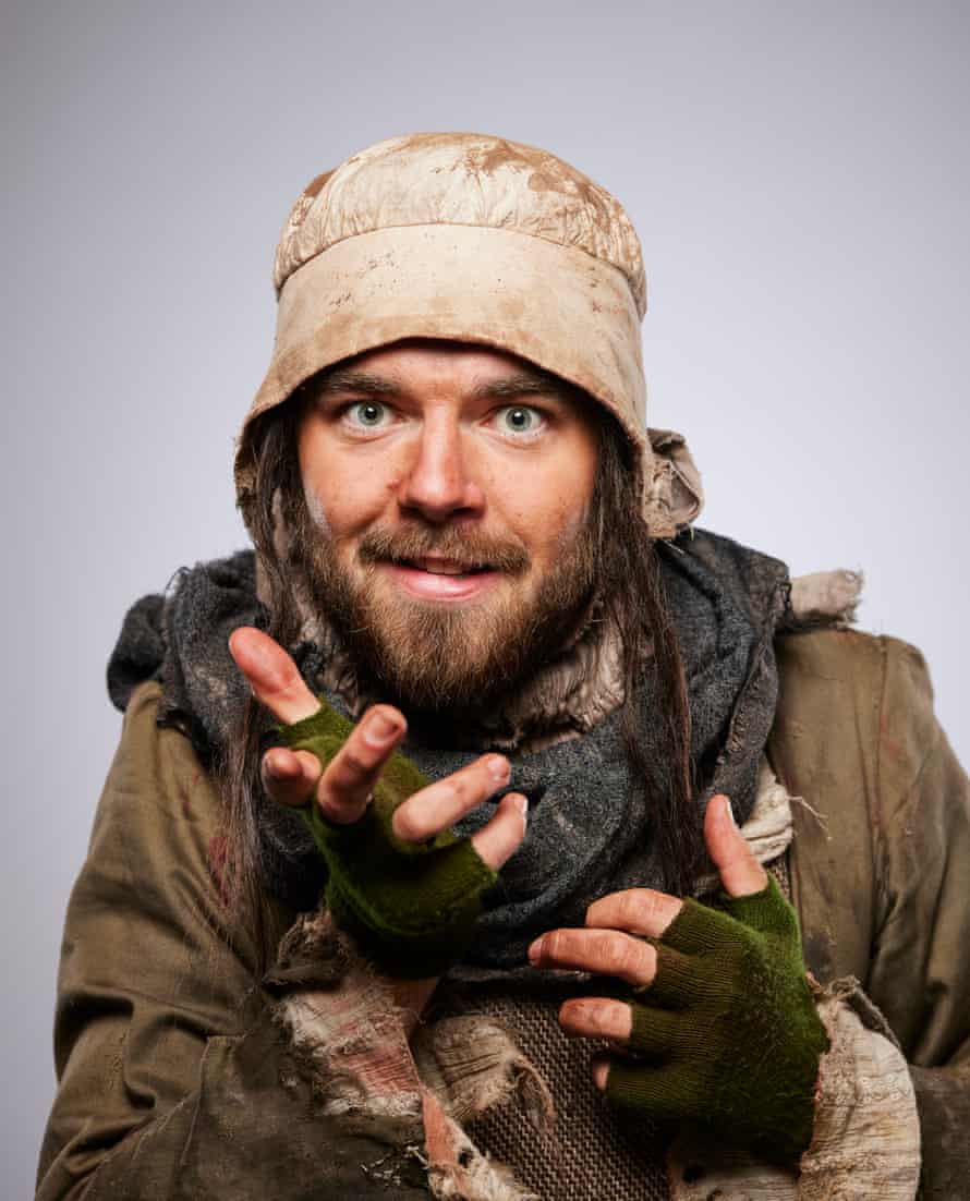 Maximillian Marston as Second Weird Sister.
