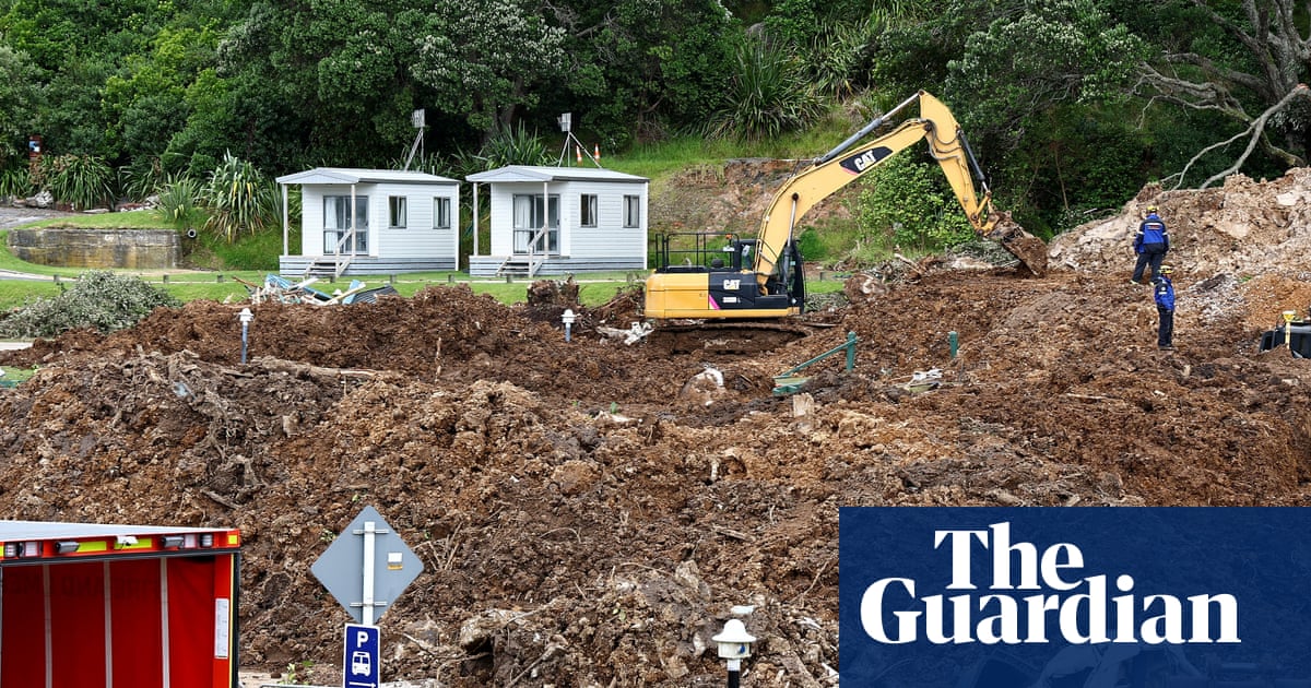 New Zealand landslide: rescue efforts called off for at least six people buried in disaster