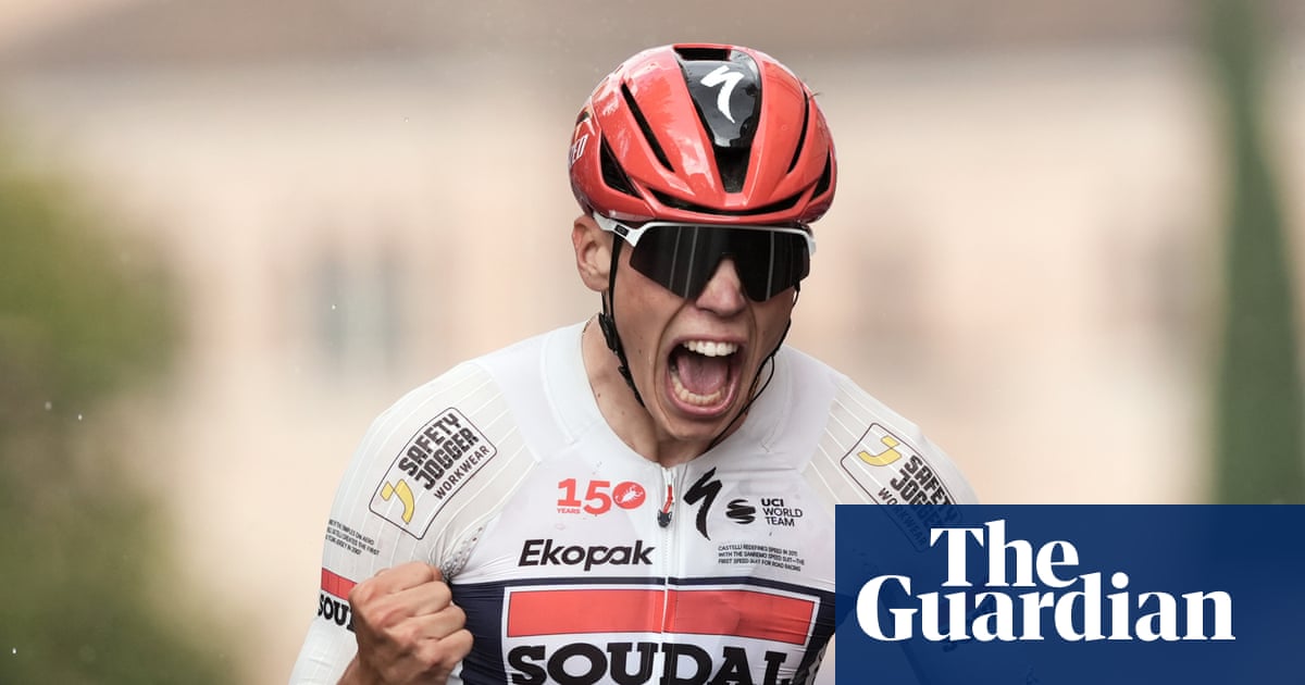 Magnier snatches stage 18 bunch sprint to seal hat-trick of Giro d’Italia wins