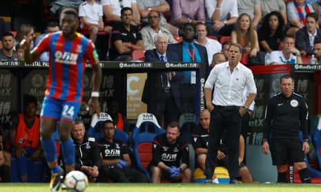 Frank de Boer has made a disastrous start at Crystal Palace, but his players are struggling with an extreme transition after a relegation battle under Sam Allardyce.
