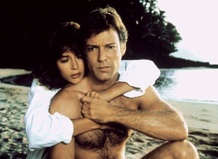 Richard Chamberlain with Rachel Ward on a beach in The Thorn Birds.