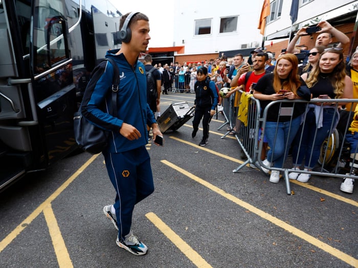 Arsenal v Aston Villa, Manchester City v Nottingham Forest and more – live! | Premier League 15 Leander Dendoncker
