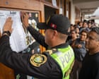 Peru extends voting for president into Monday after chaos at polling stations