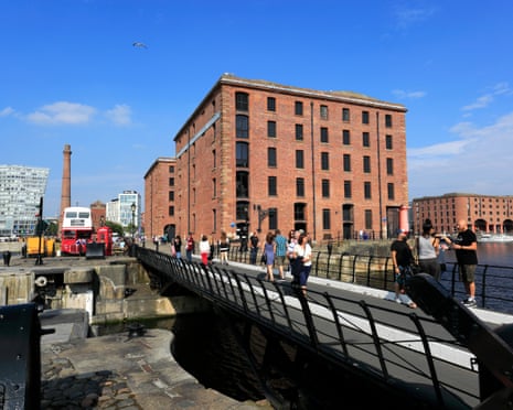 dock buildings with tourists