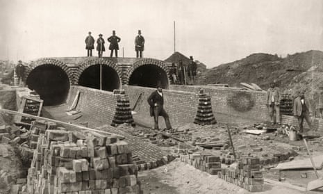 Joseph Bazalgette (top right) at the northern outfall sewer being built below London’s Abbey Mills pumping station. 