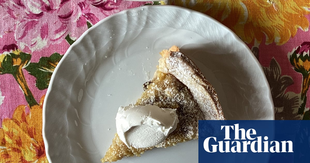 Rachel Roddy’s recipe for almond and lemon spiced treacle tart | A kitchen in Rome