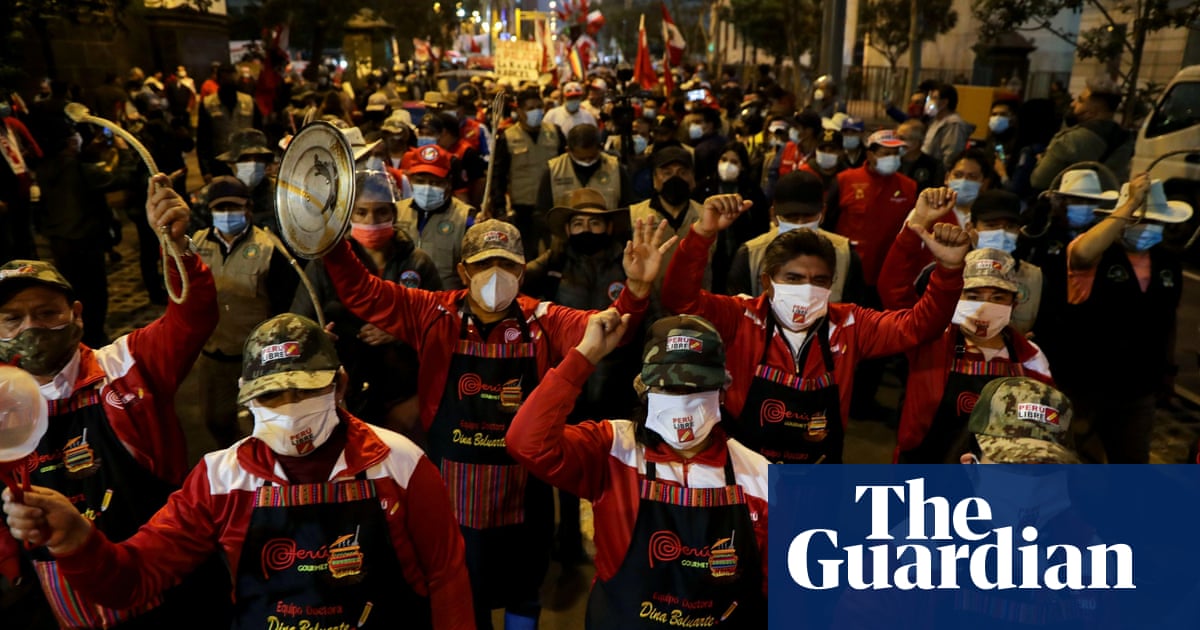 Peru election: supporters of rival candidates throng streets amid dispute over result