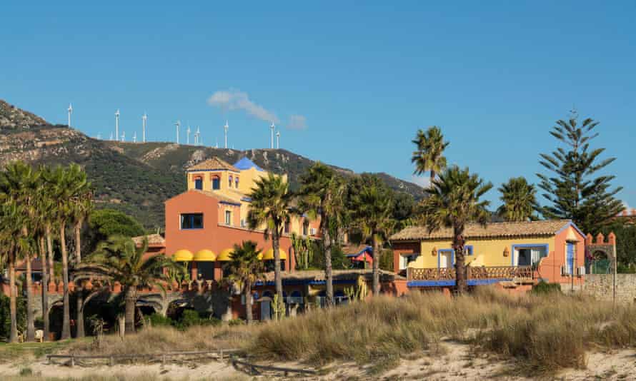 Hotel Dos Mares at the Playa de los Lances