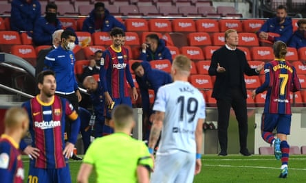Ronald Koeman was left frustrated as Barcelona dropped more points at home to Valencia.