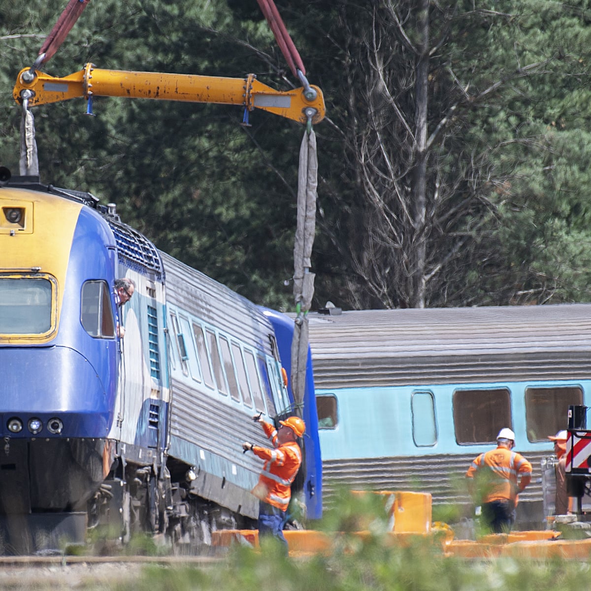 Victoria train derailment: driver wrote of faults on line before fatal crash  | Transport | The Guardian