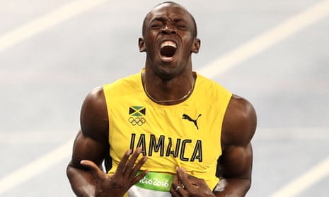 Bolt wins the 200m final in 19.79sec.