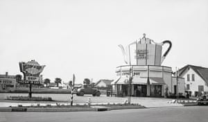 Coffee Pot, 8601 Wilshire Boulevard, Los Angeles, ca. 1935
