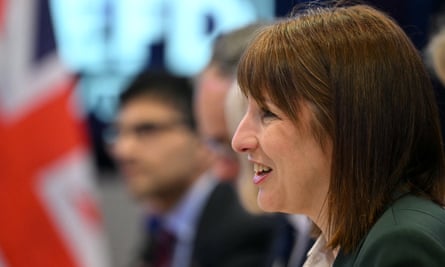 Rachel Reeves seen in prfile with a union jack in the background