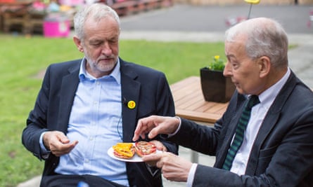 Field with Jeremy Corbyn during a visit to Beaconsfield Community House, Birkenhead, following Corbyn’s victory in the September 2016 Labour leadership election.