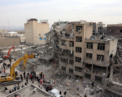 Hackers accediendo a sistemas informáticos