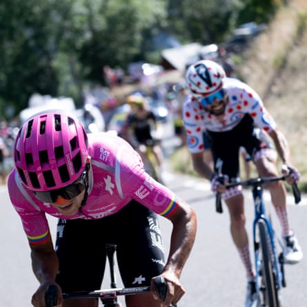 Richard Carapaz makes a break successful beforehand of Valentin Paret Peintre successful nan last kilometres of nan stage.