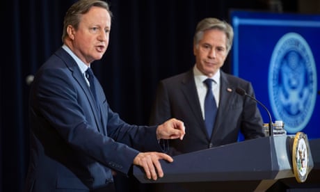 UK will not suspend arms exports to Israel, David Cameron says