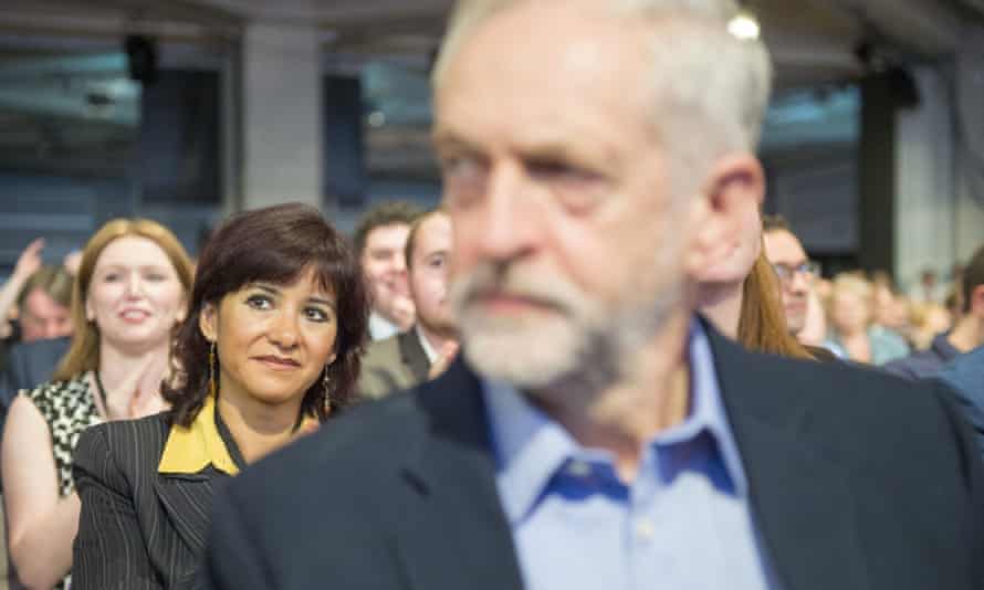 Laura Corbyn behind Jeremy Corbyn at the Labour party leadership election