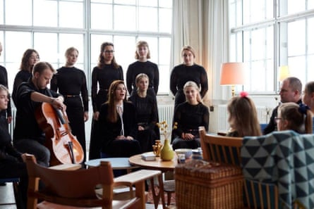 Dagens Song with the DR Girls’ Choir and Pernille Rosendahl.