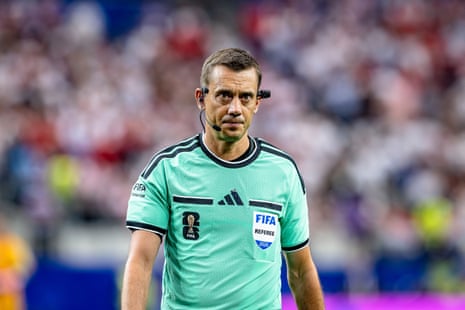 Referee Clement Turpin.