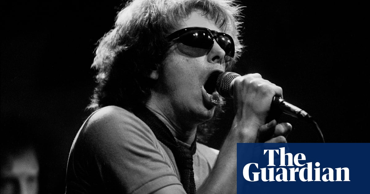 Roy Loney, frontman of cult band the Flamin Groovies, dies aged 73