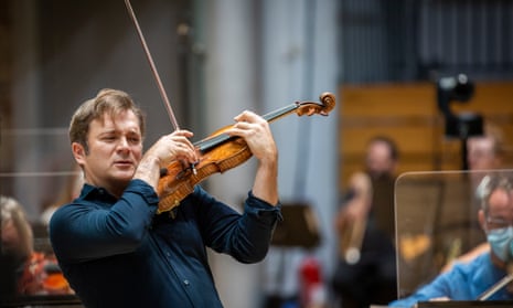 Renaud Capuçon at the LSO St Luke’s recording with Simon Rattle with the LSO