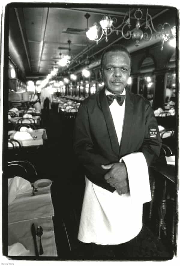 Aston Robinson - Waiter, Gage & Tollner, photographed in Harvey Wang's New York