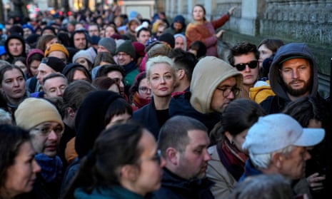 Thousands join worldwide protests abroad as Russians vote in election – video