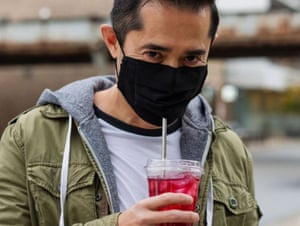 Redee straw-friendly mask