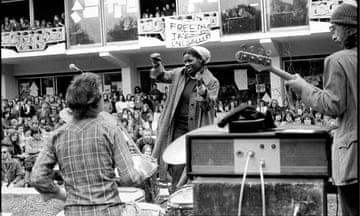 Marcia Hines performs with  her band at Melbourne University in  1977