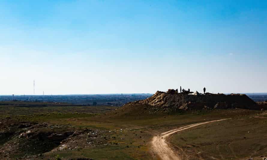 A Syrian Democratic Forces (SDF) advanced observation post overlooking the city of Baghuz, on 12 February, 2019.