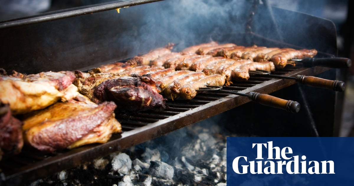 How to Arrange Food on Charcoal Grill: Expert Tips for Perfect BBQ