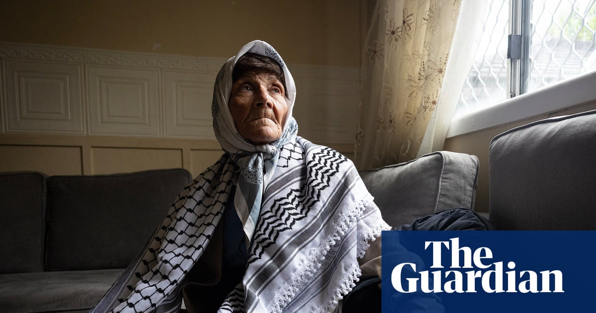 'Seed of hope': Gaza grandmother is reunited with her Australian family after more than a decade