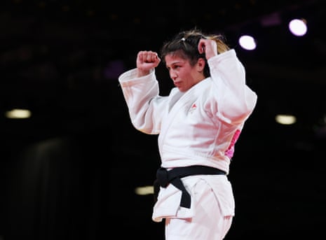 Acelya Toprak of England celebrates after winning the gold medal against Yamini Mourya of India.