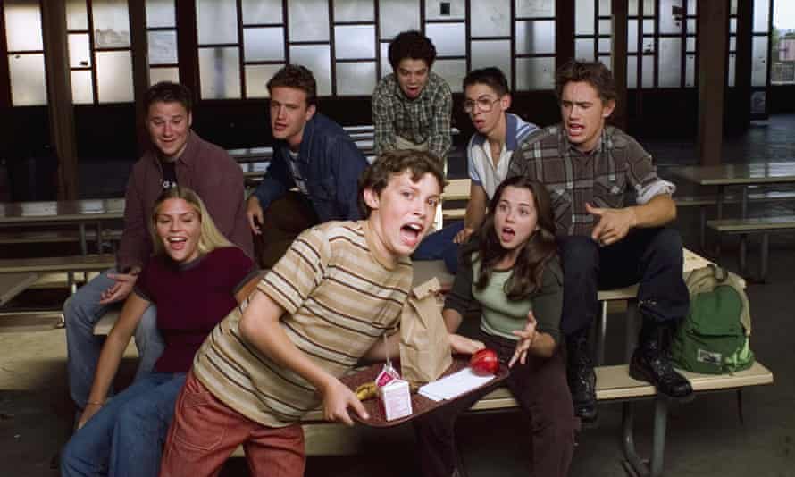 Judd’s good friends … the cast of Freaks and Geeks.