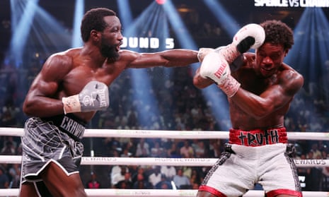 Terence Crawford stops Errol Spence to win undisputed welterweight  championship â as it happened | Boxing | The Guardian