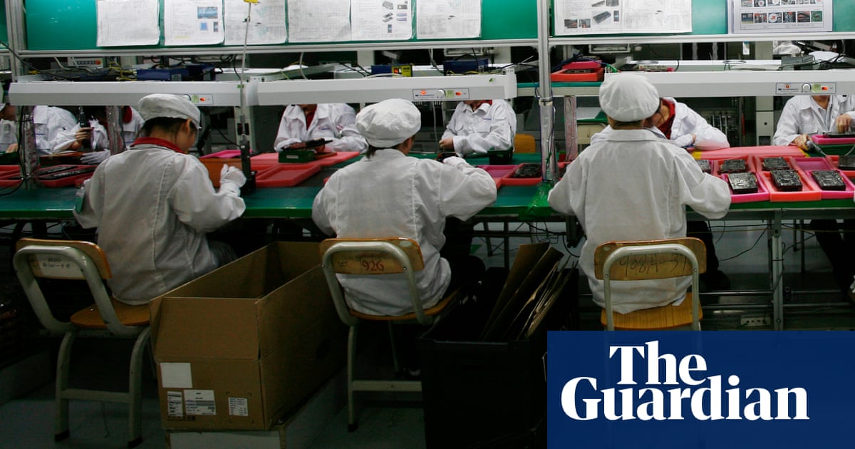 Foxconn Makes Masks For Its Iphone Workers Amid Coronavirus Crisis Foxconn The Guardian