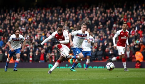 Lacazette scores Arsenal’s third from the penalty spot.